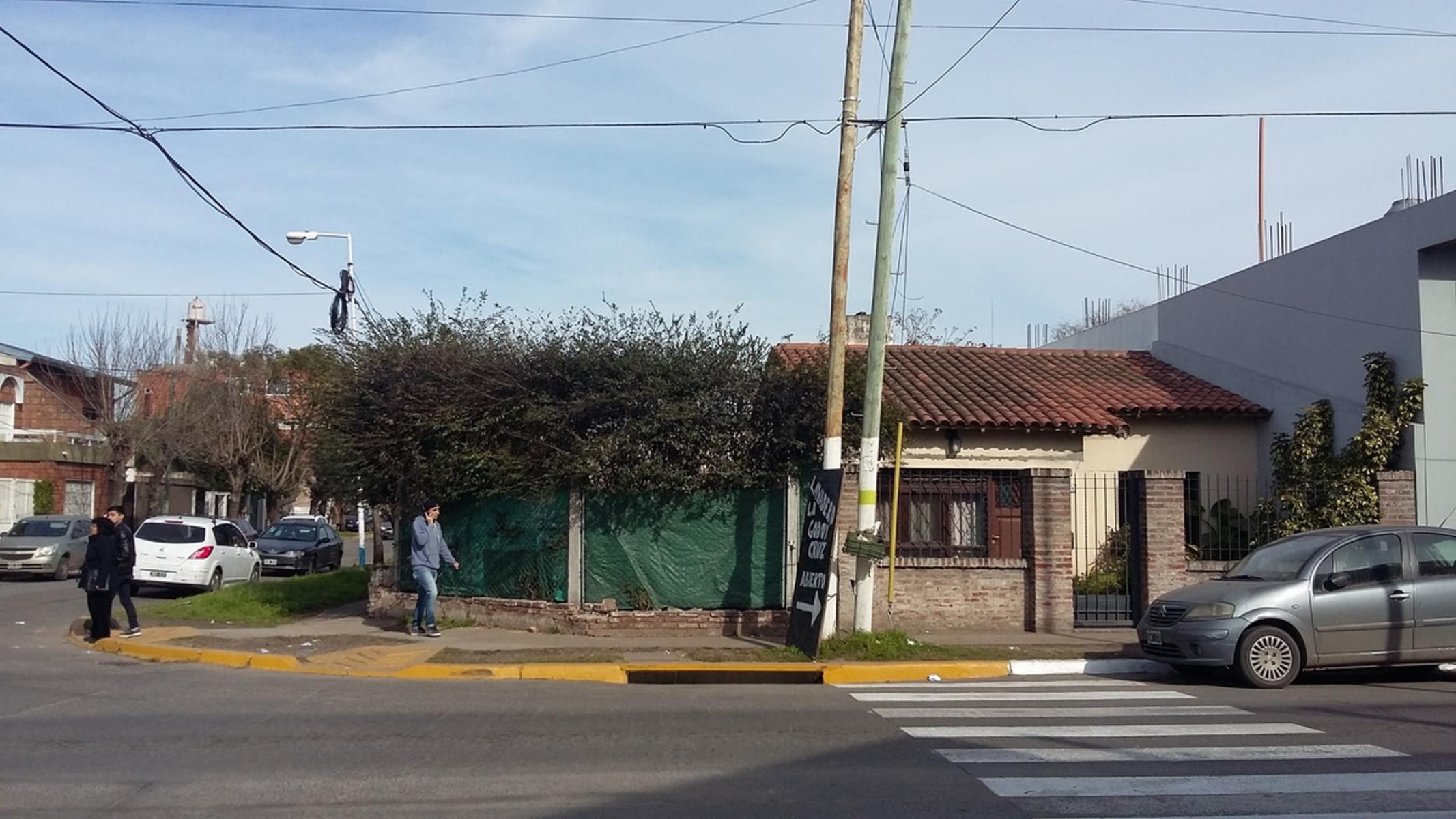 AV. PTE PERON · Malvinas Argentinas — foto 18
