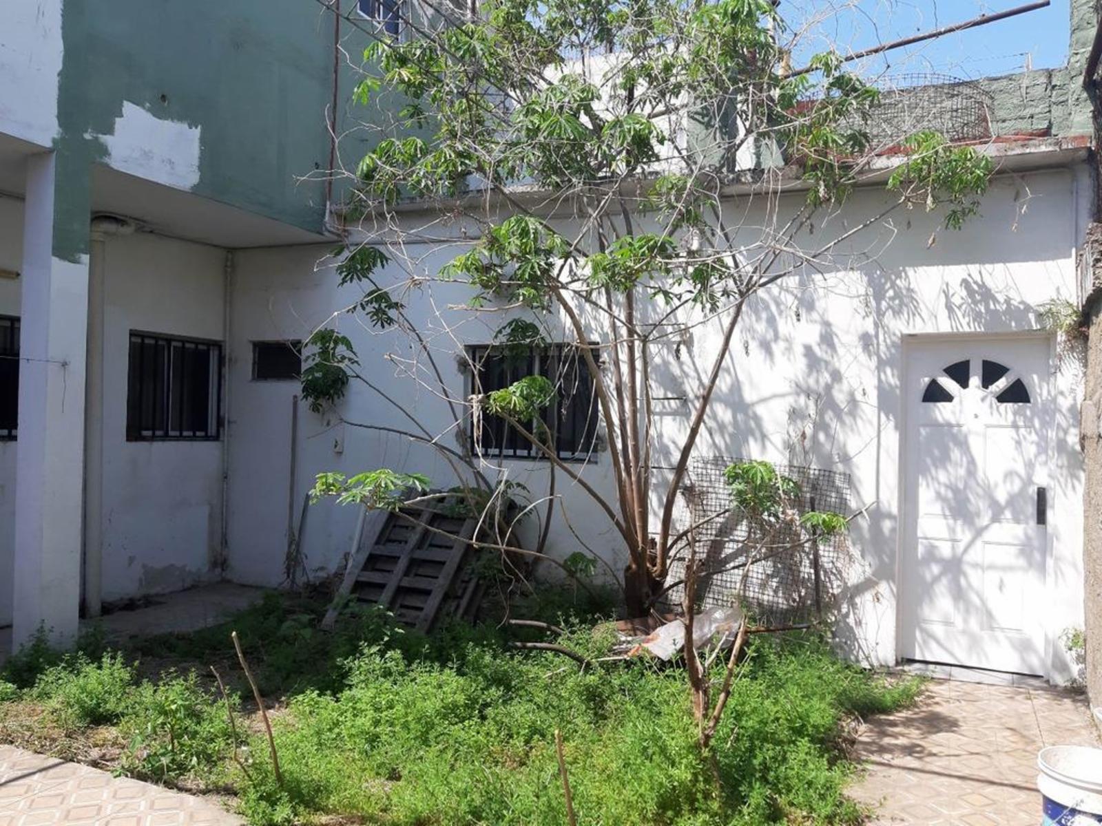 Alicia Moreau de Justo 2865 · La Matanza — foto 16