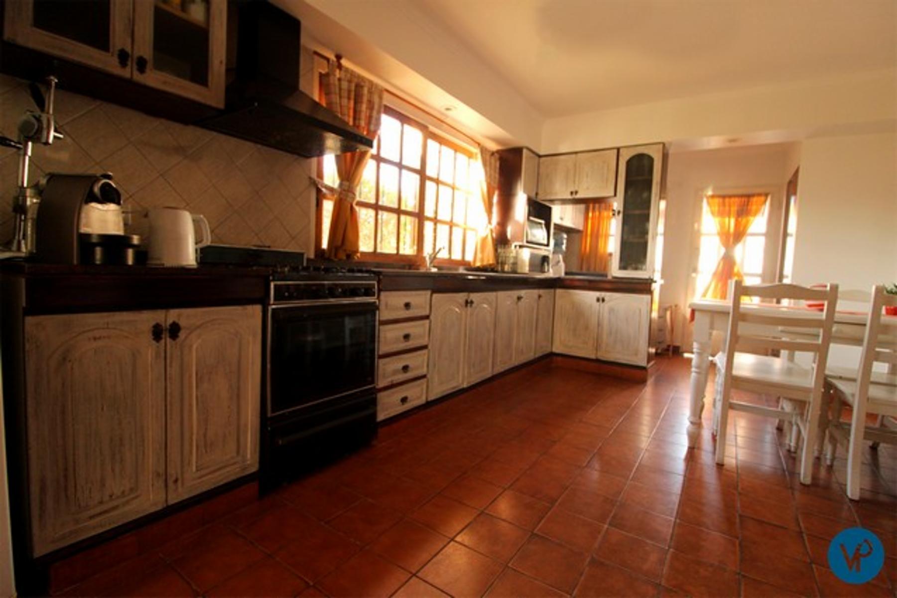 Zapiola 1500 · Morón — foto 4