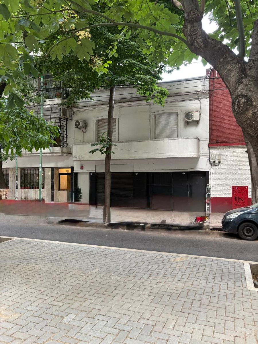 SE VENDE PH TRIPLEX AL FRENTE