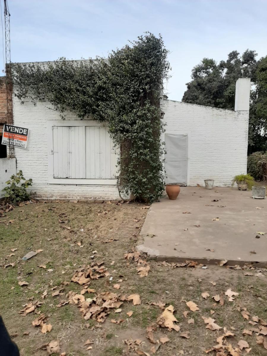 Si buscas tranquilidad, tenemos la mejor opción Gobernador Ugarte, un pueblo a pocos km de la ciudad de Chivilcoy, acceso en excelente estado.