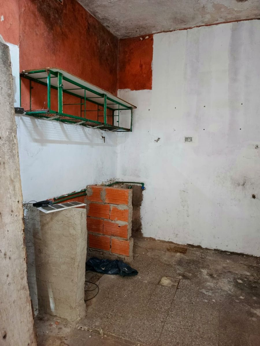 SAN VLADIMIRO 3900 · Lanús — foto 12