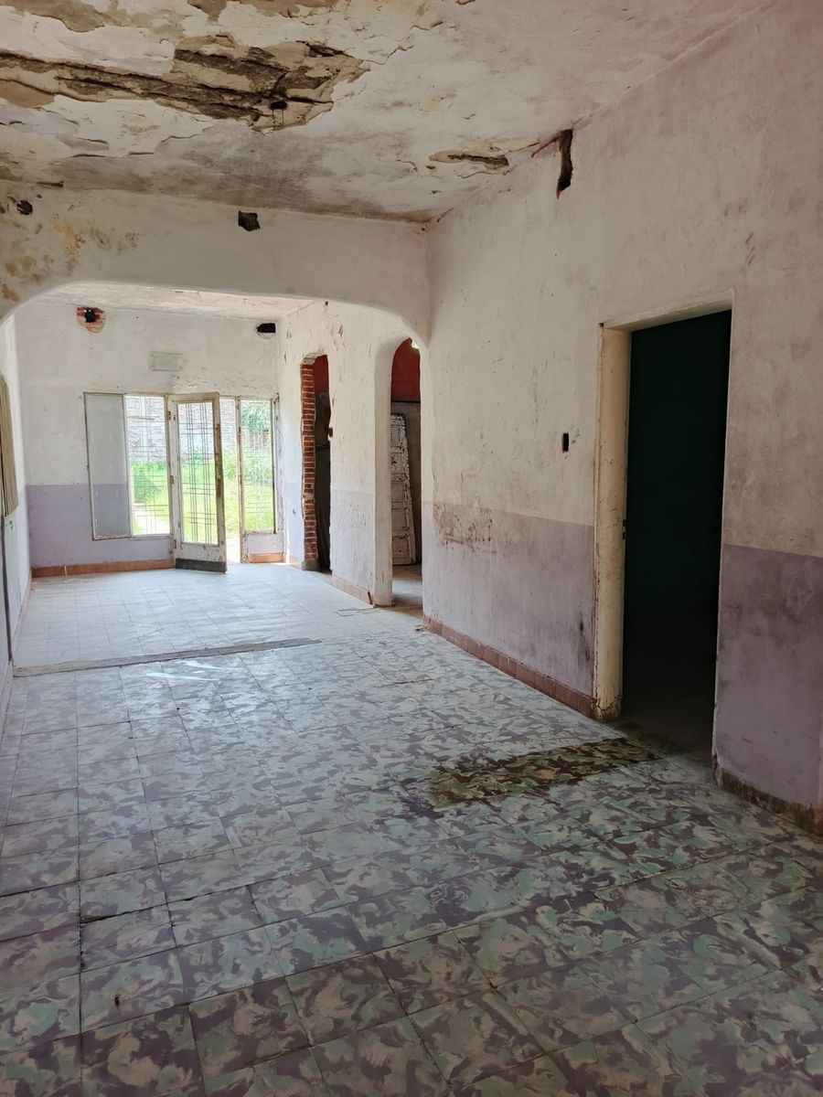 SAN VLADIMIRO 3900 · Lanús — foto 4