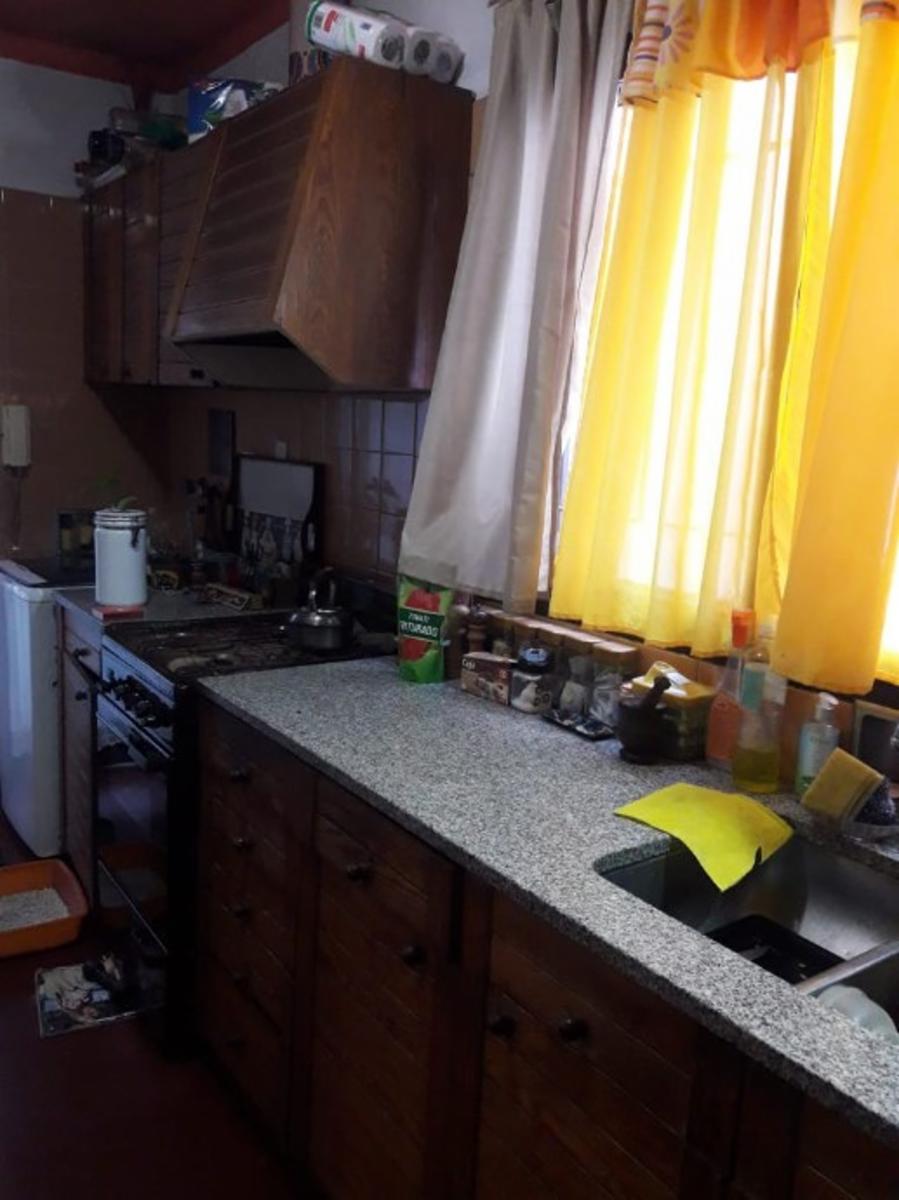 Yapeyu 700 · Morón — foto 3