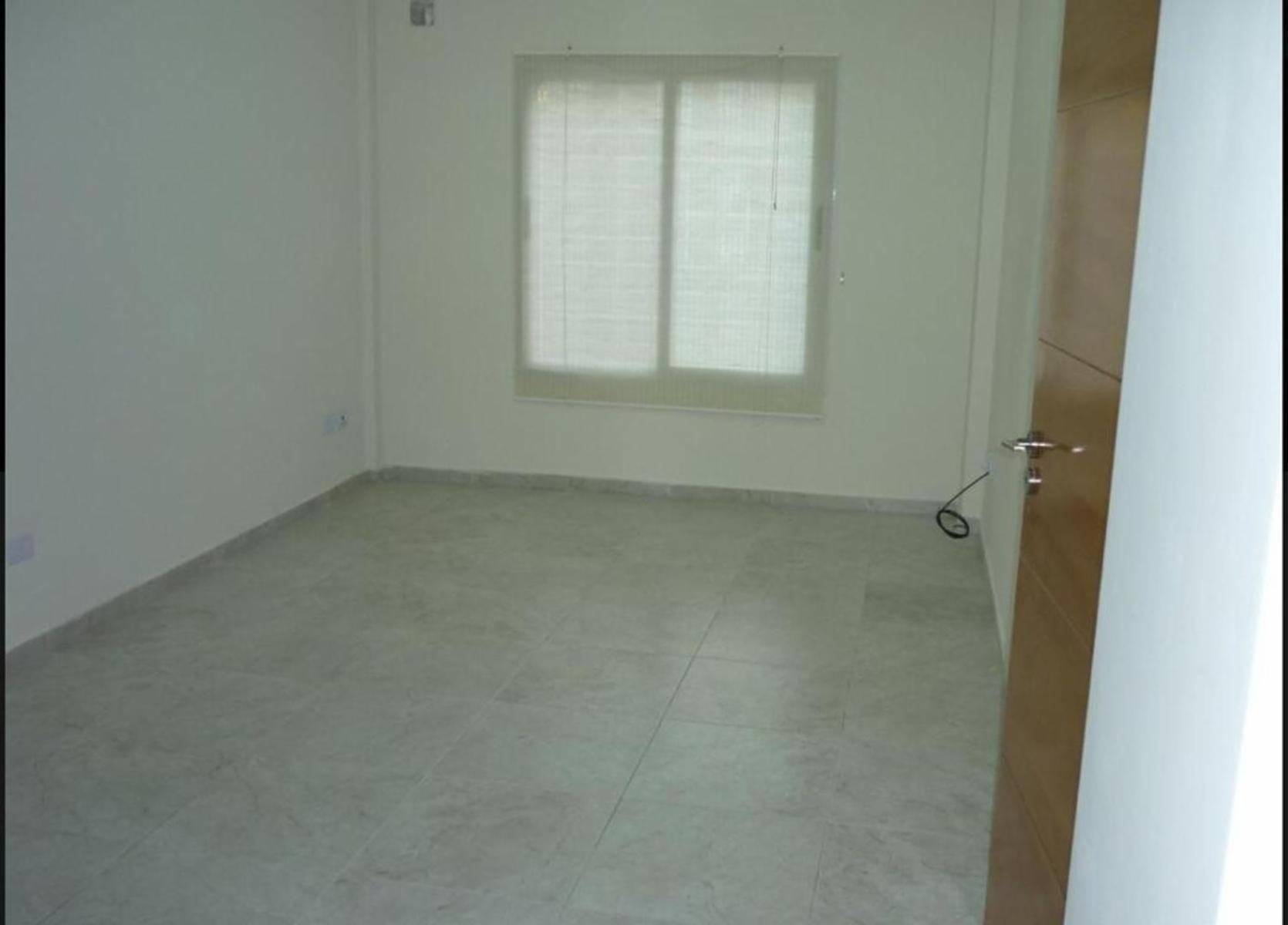 Yatay 600 · Morón — foto 3