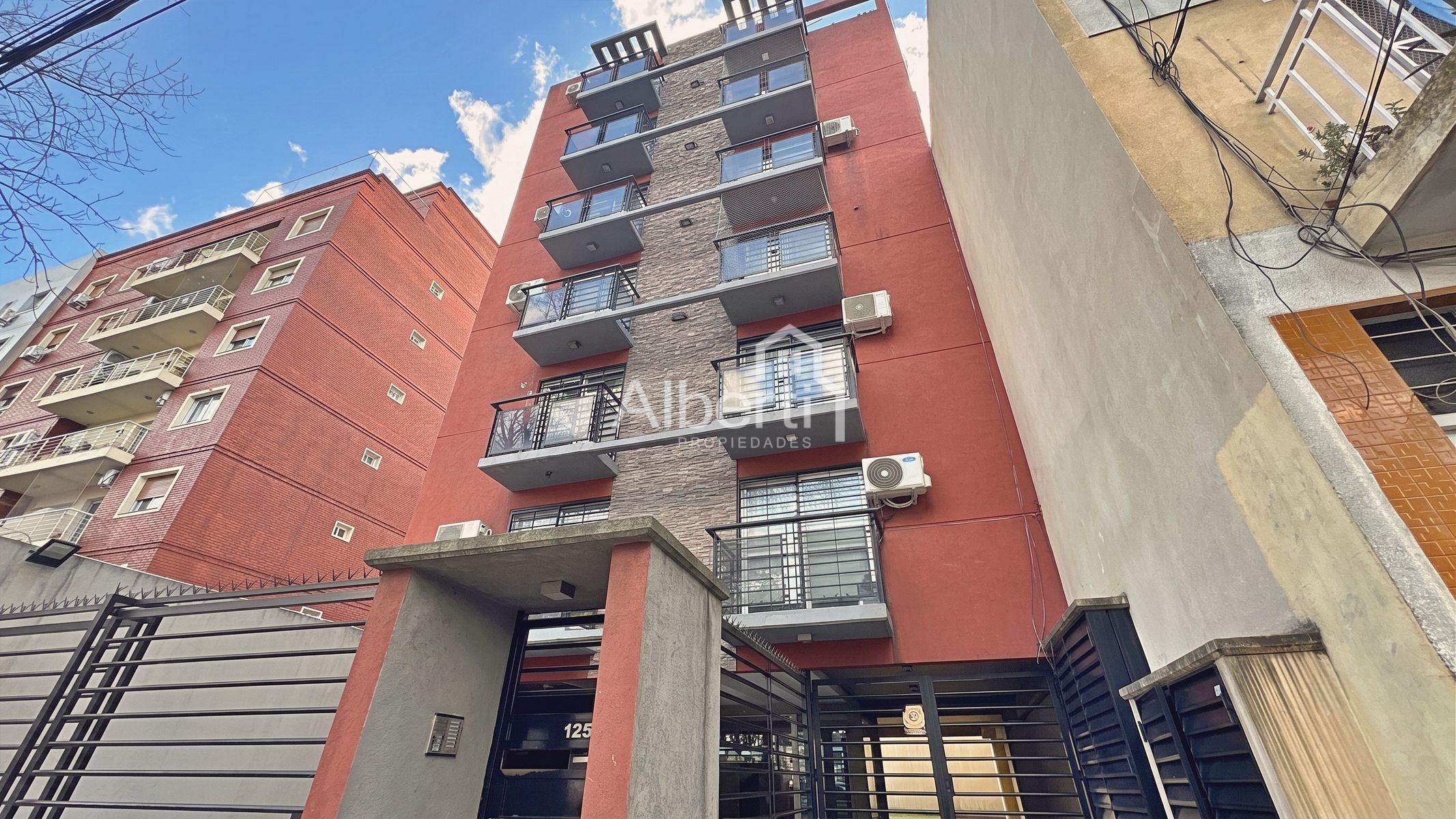 ALQUILER MODERNO DEPARTAMENTO 2 AMBIENTES EN HAEDO NORTE.