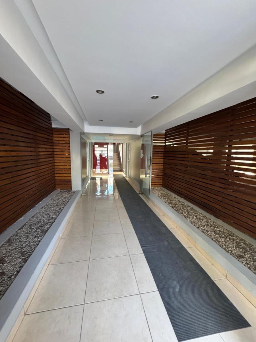 Roma 2424 · Lanús — foto 4