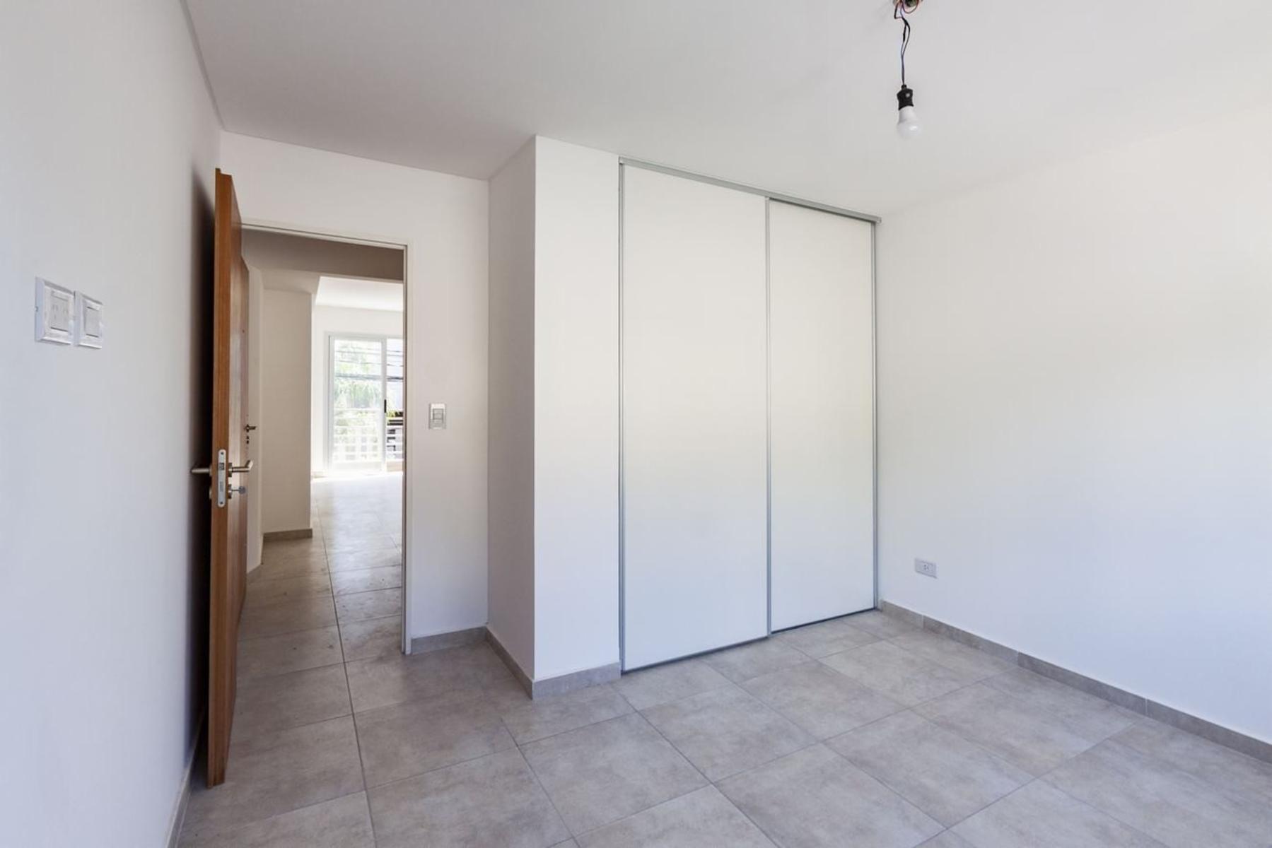 munilla 1000 · Morón — foto 11