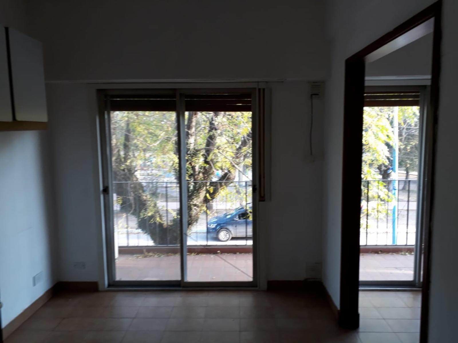 CANESI AL 200 · Escobar — foto 5