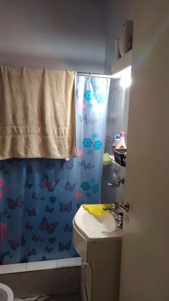 AZUL 2400 · Morón — foto 3