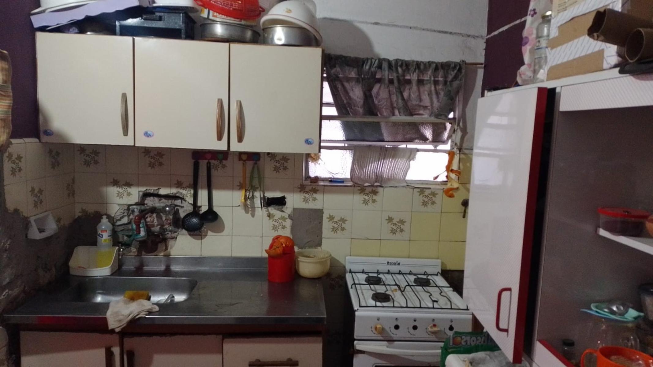 AZUL 2400 · Morón — foto 4