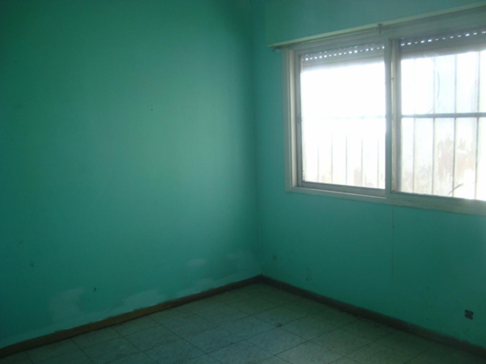 GUATAMBU 1200 · Almirante Brown — foto 7