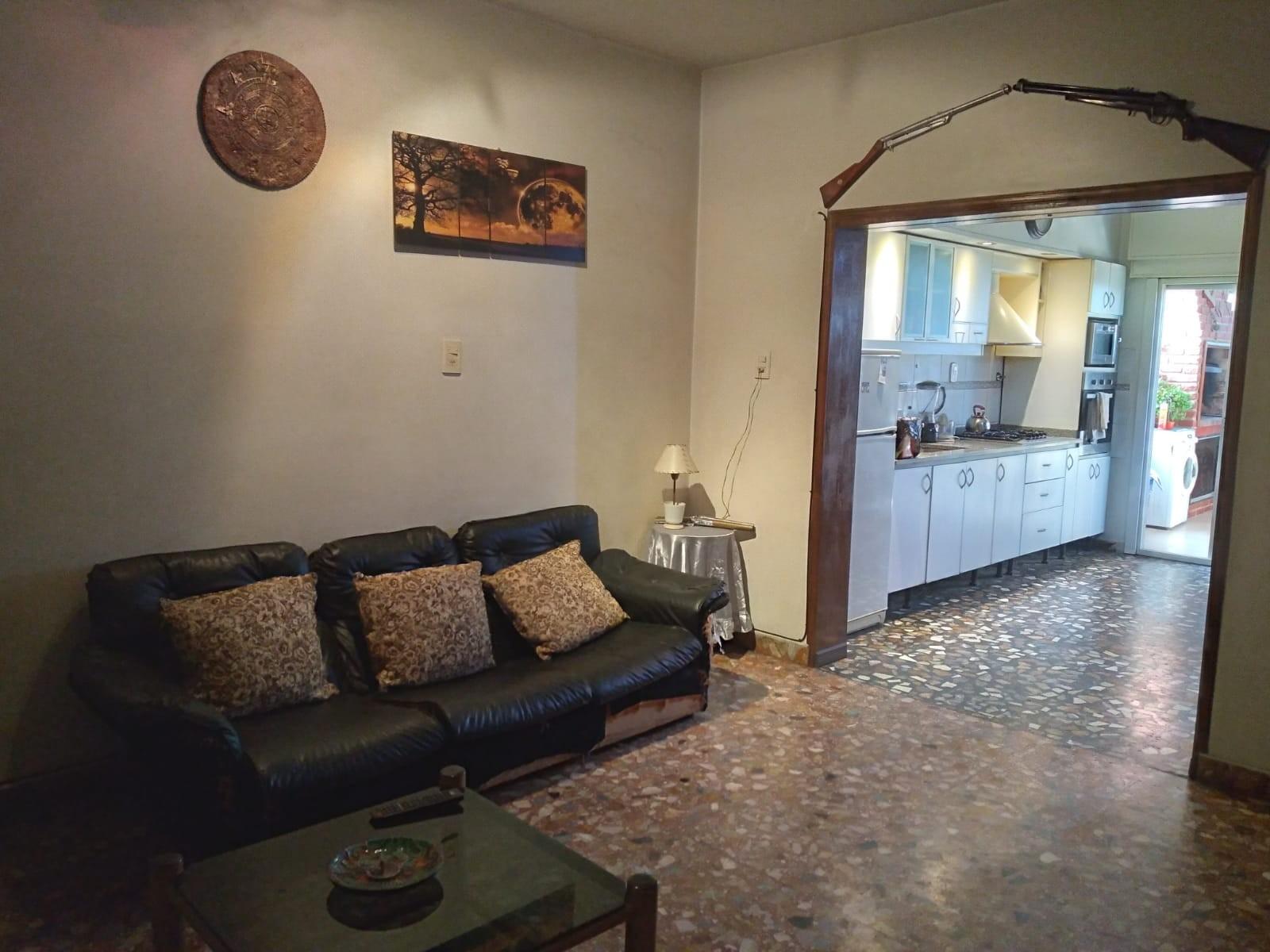 TRIUNVIRATO 2328 · La Matanza — foto 26