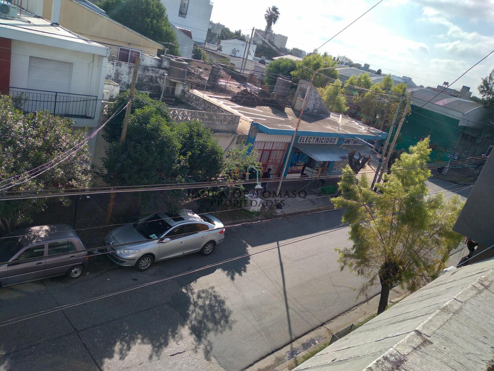 TRIUNVIRATO 2328 · La Matanza — foto 5