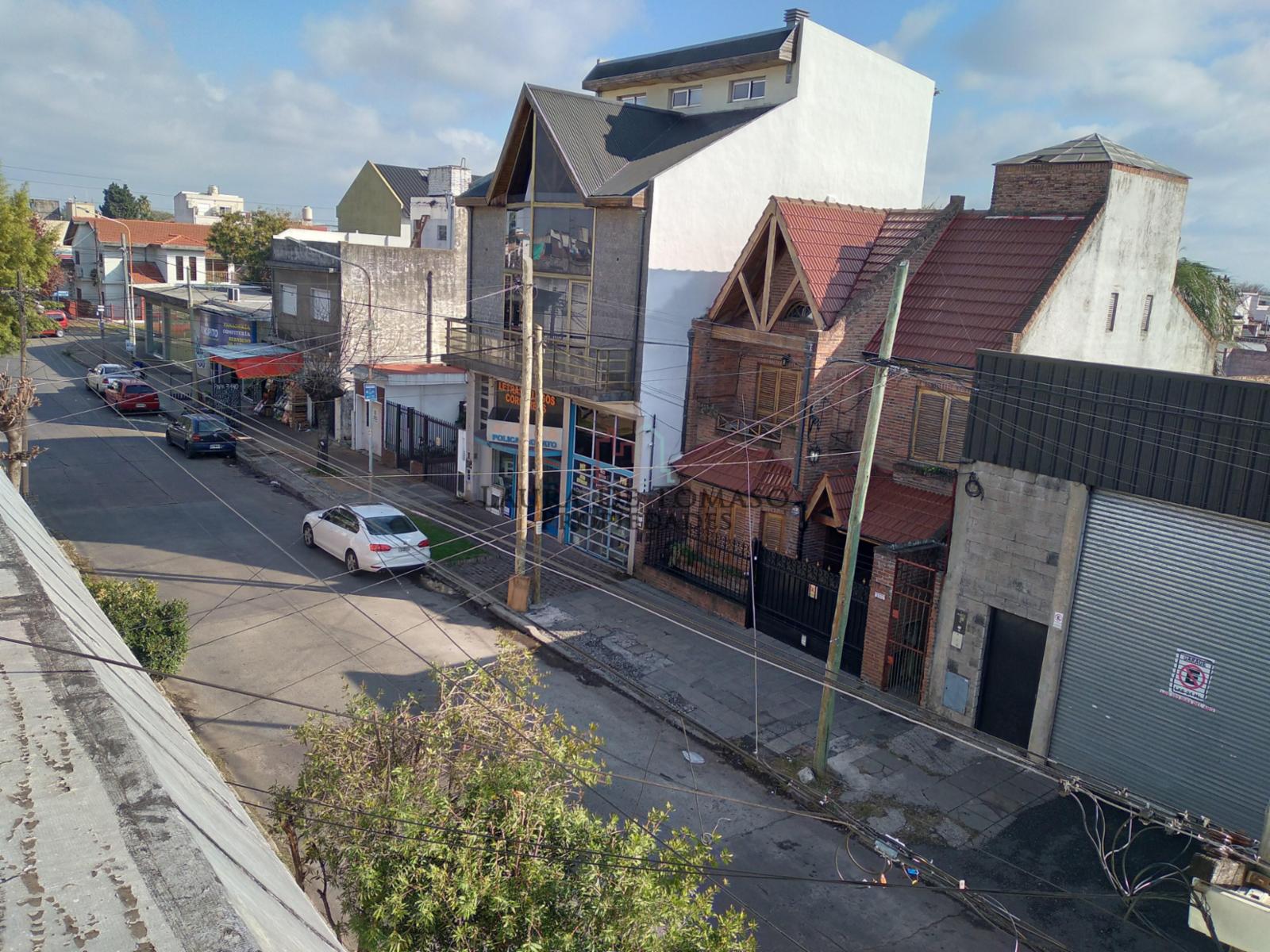 TRIUNVIRATO 2328 · La Matanza — foto 7
