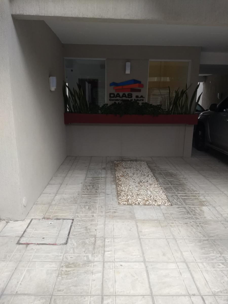 República Oriental del Uruguay 580 · Morón — foto 15
