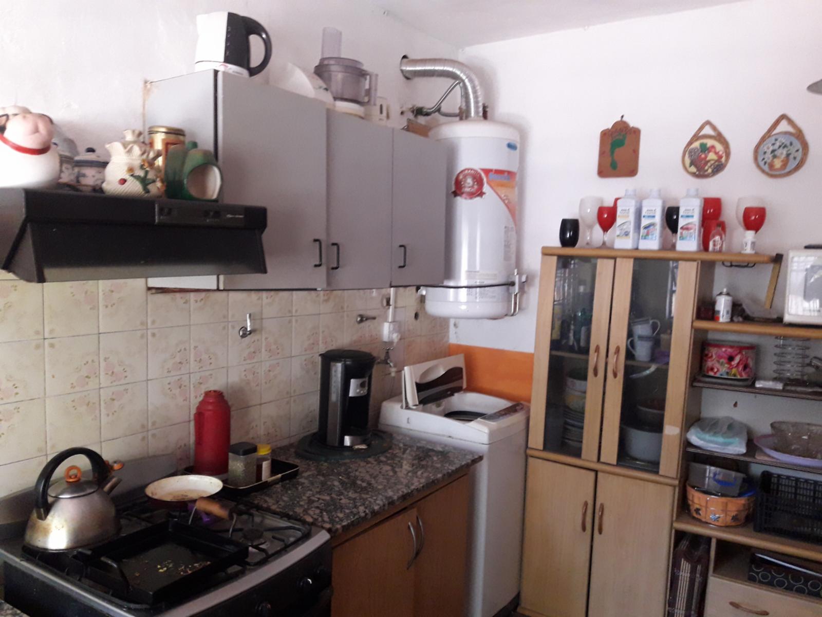 SPANDONARI 3700 · Tres De Febrero — foto 9