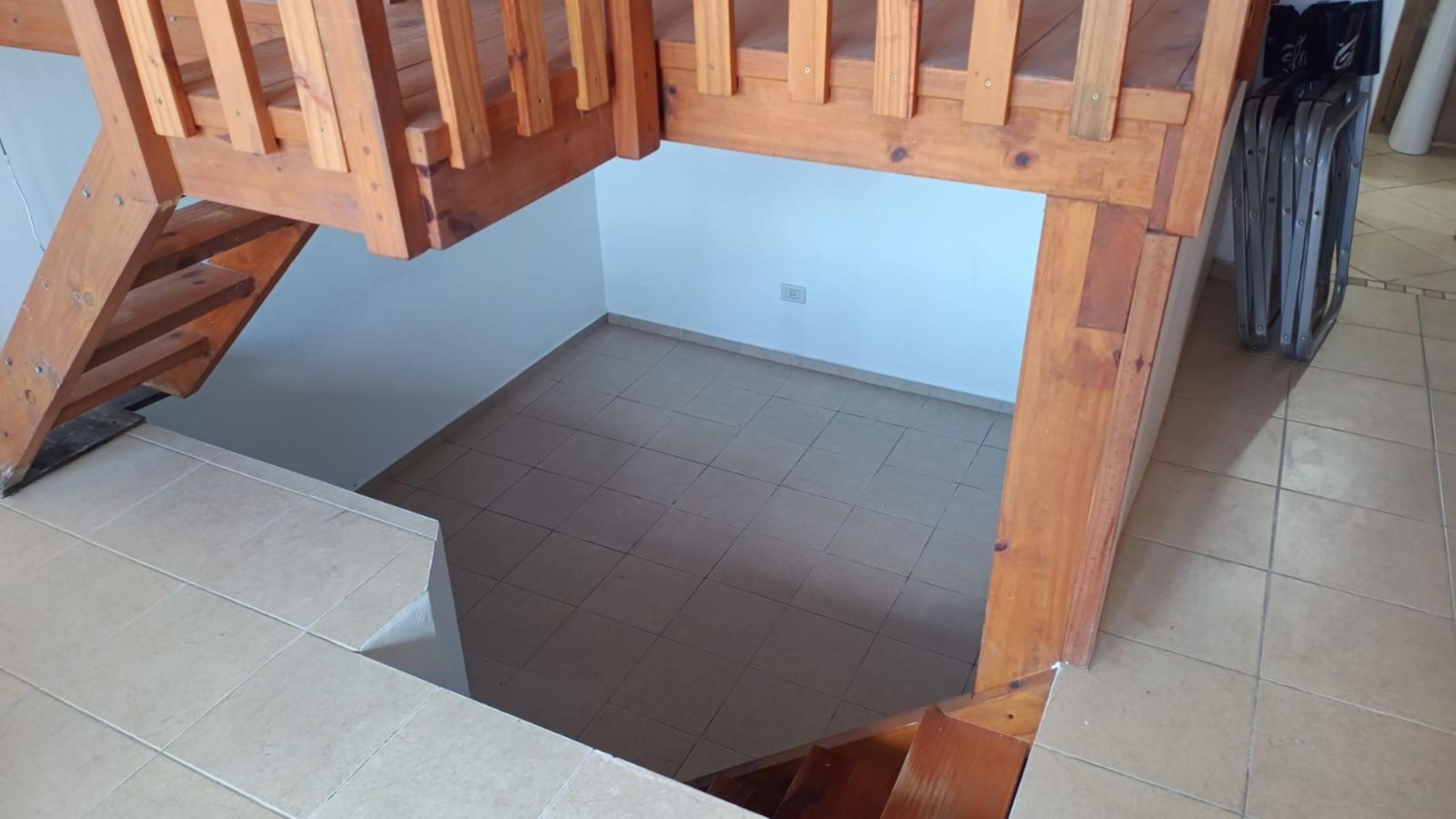 ALEXANDRI 590 · Morón — foto 3