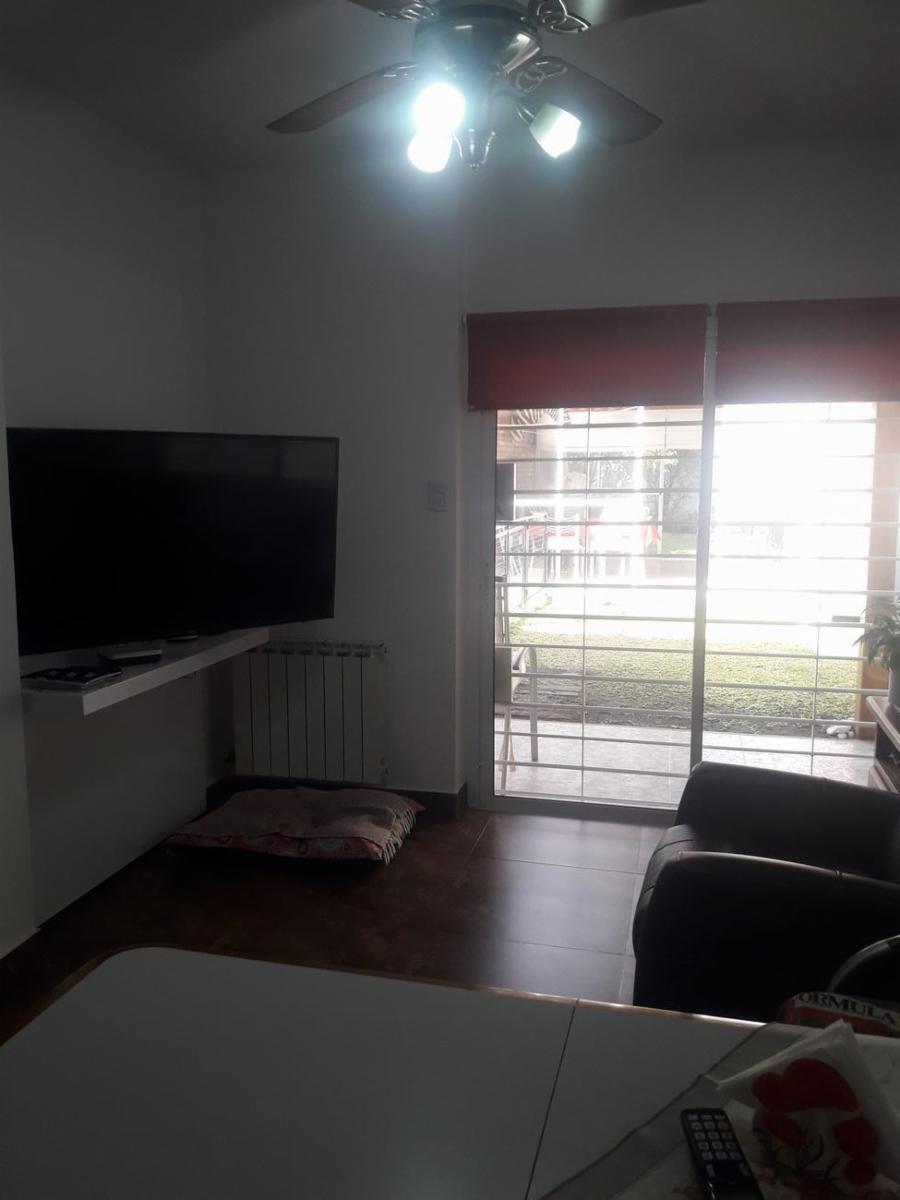 vignes 1200 · Morón — foto 6
