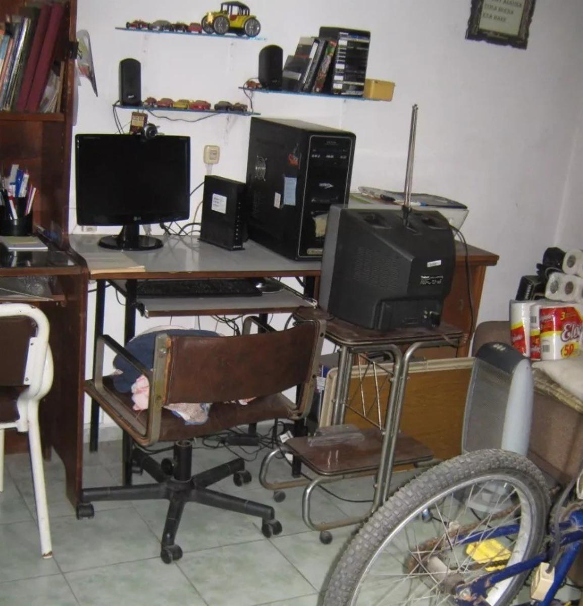 PRIMERA JUNTA 49 · La Matanza — foto 4