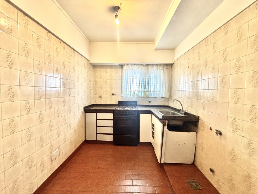 alem 110 · Lomas De Zamora — foto 6