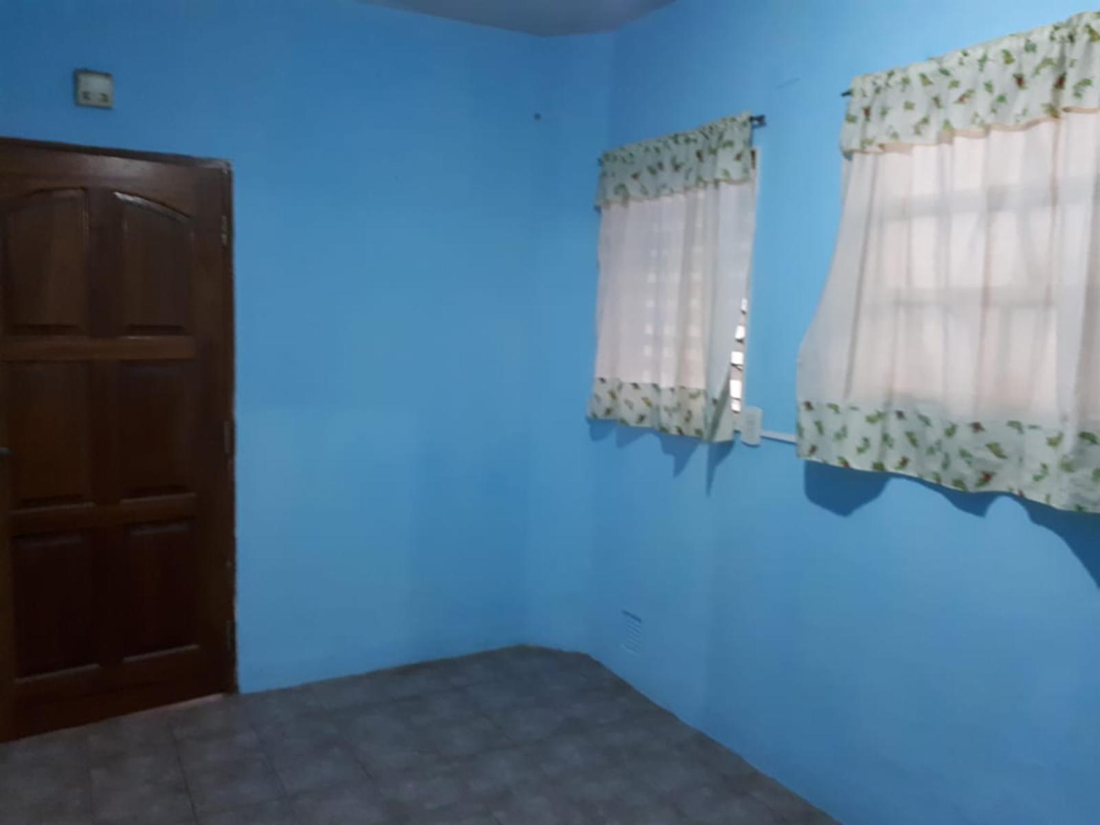 Santos Vega 8000 · Tres De Febrero — foto 4