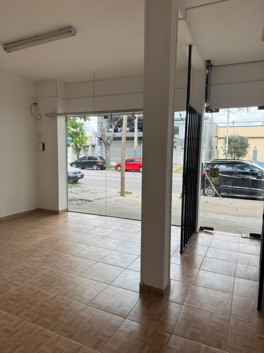 AV PRESIDENTE PERON 1162 · La Matanza — foto 6