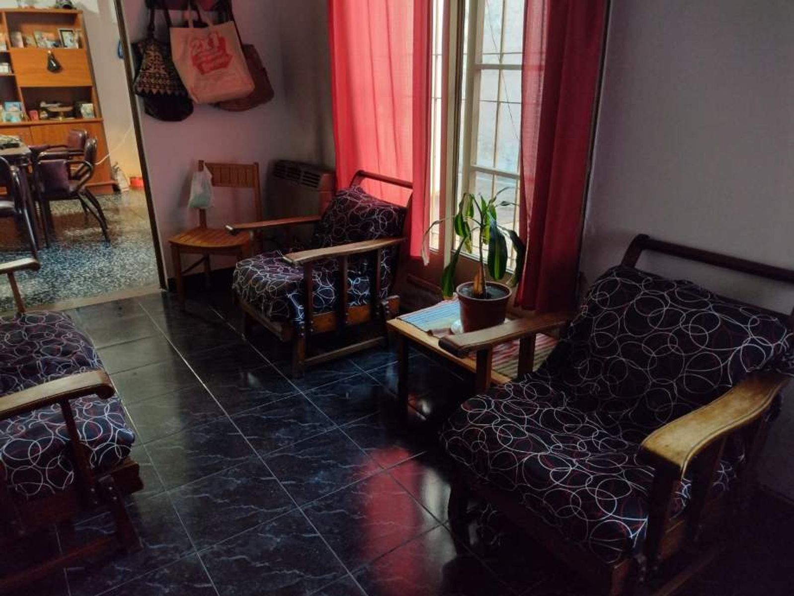 R O Uruguay 558 · Morón — foto 6