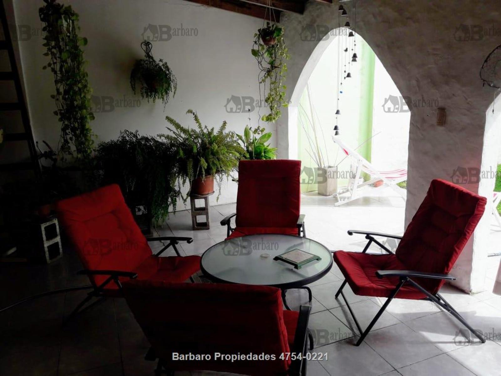 Barbaro vende Casa en la zona de Agustiniano,  San Andres, San Martin.