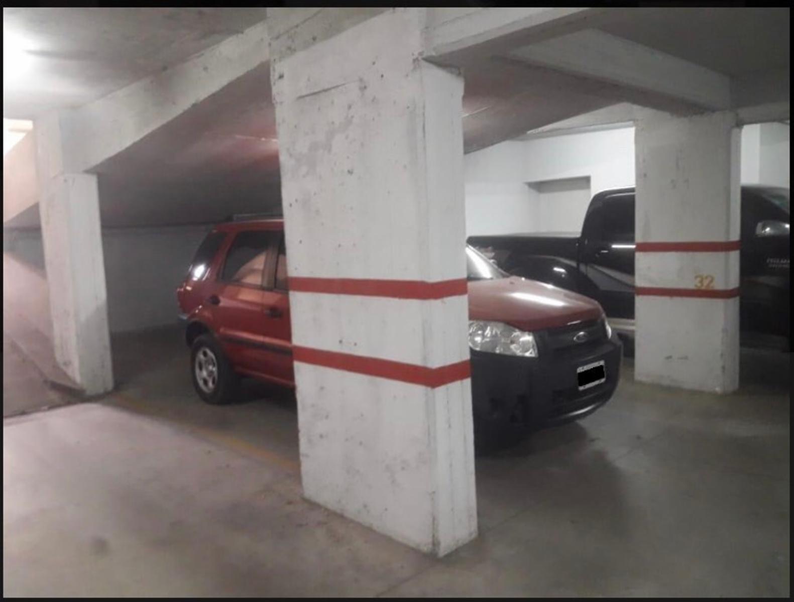 Cochera en venta en zona céntrica de San Miguel