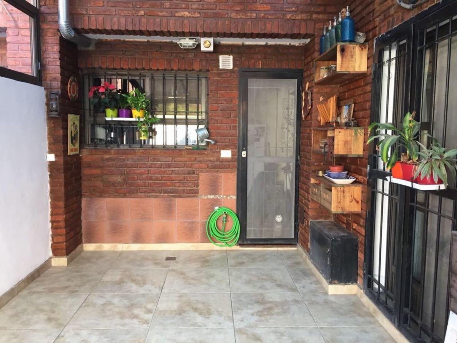 Viamonte 2841 · Moreno — foto 4