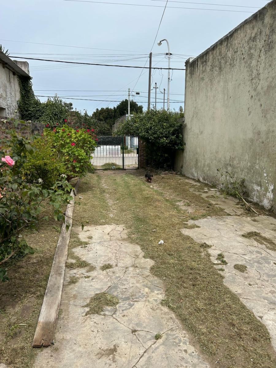 VENDO CASA (47-3262) ZONA COLEGIO ALEMAN · Necochea — foto 28