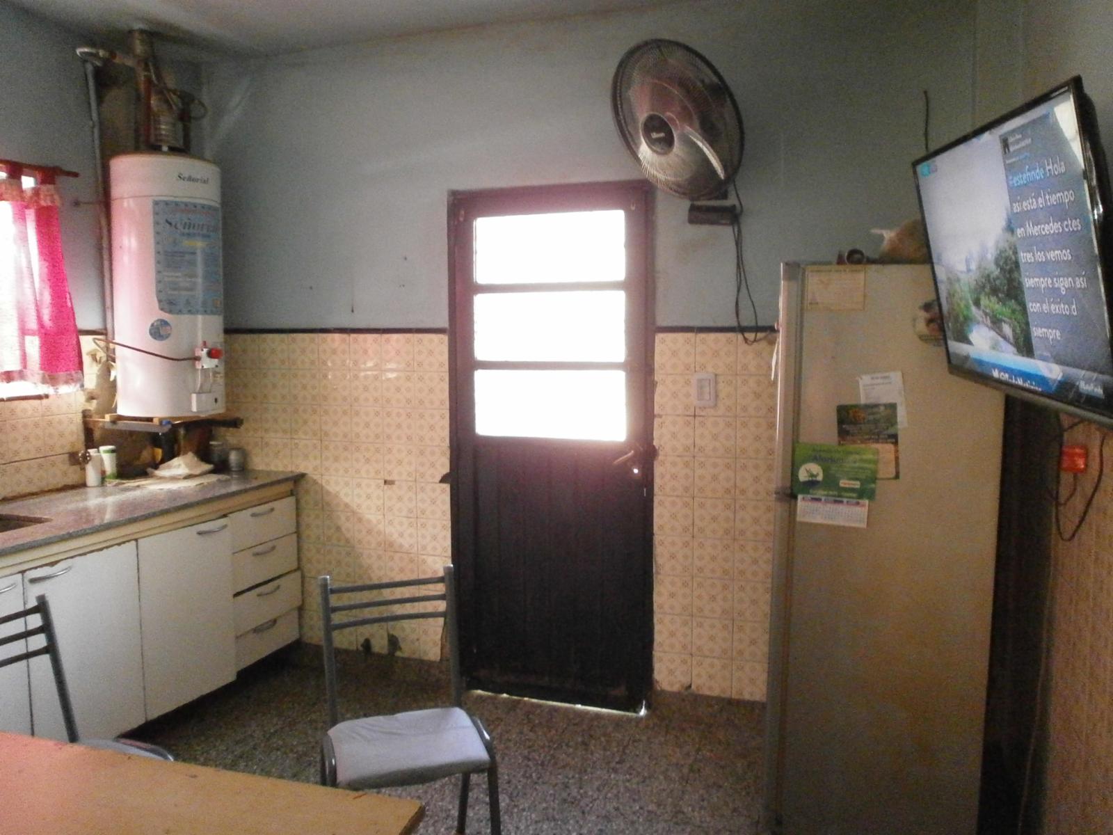 Curuchet 2400 · Morón — foto 6