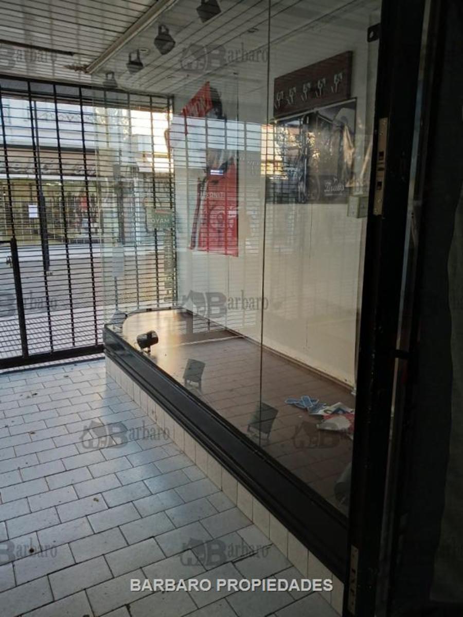 BARBARO ALQUILA LOCA EN PEATONAL BELGRANO SAN MARTIN CENTRO