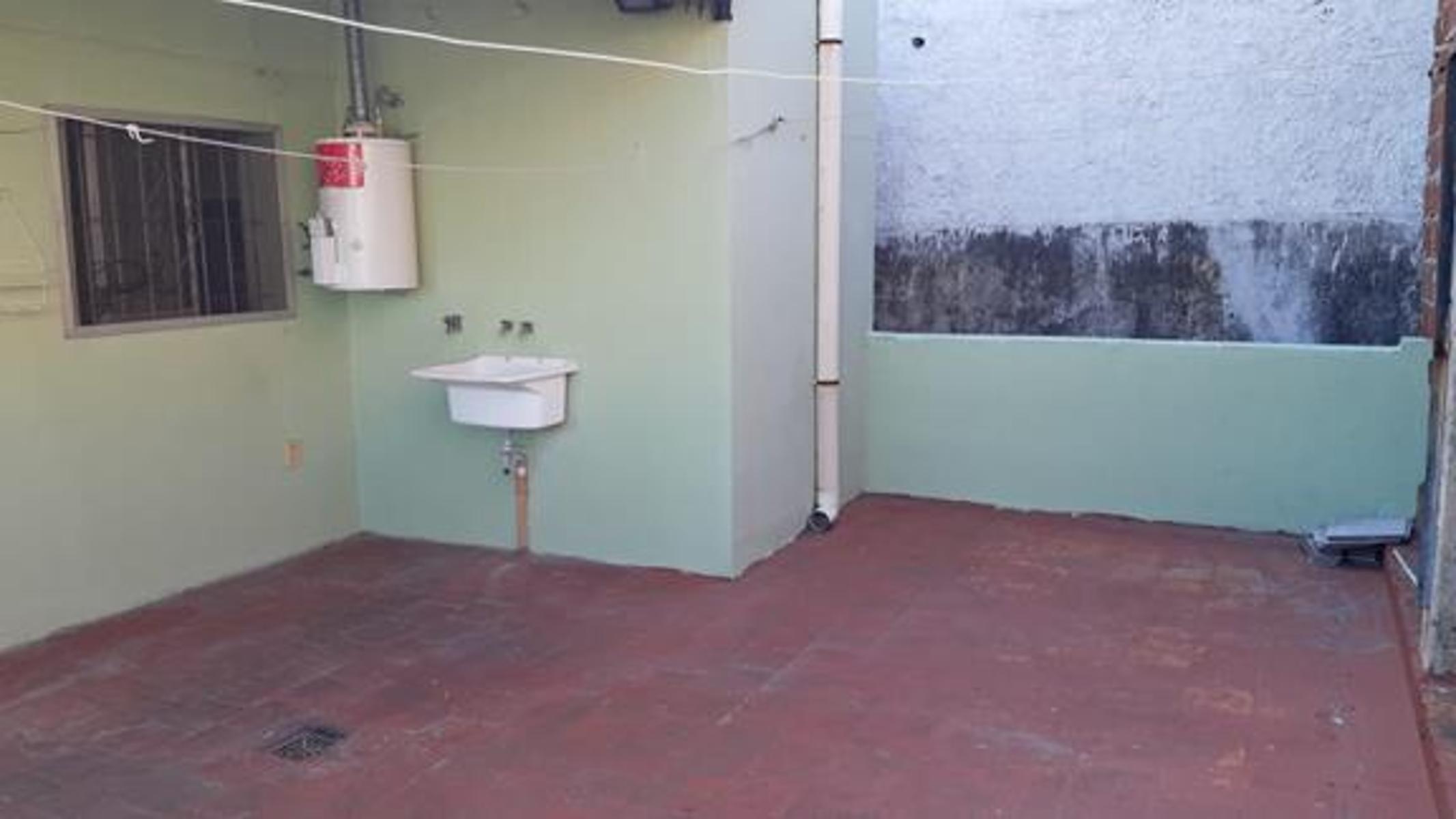 GENERAL PICO 1126 · La Matanza — foto 3
