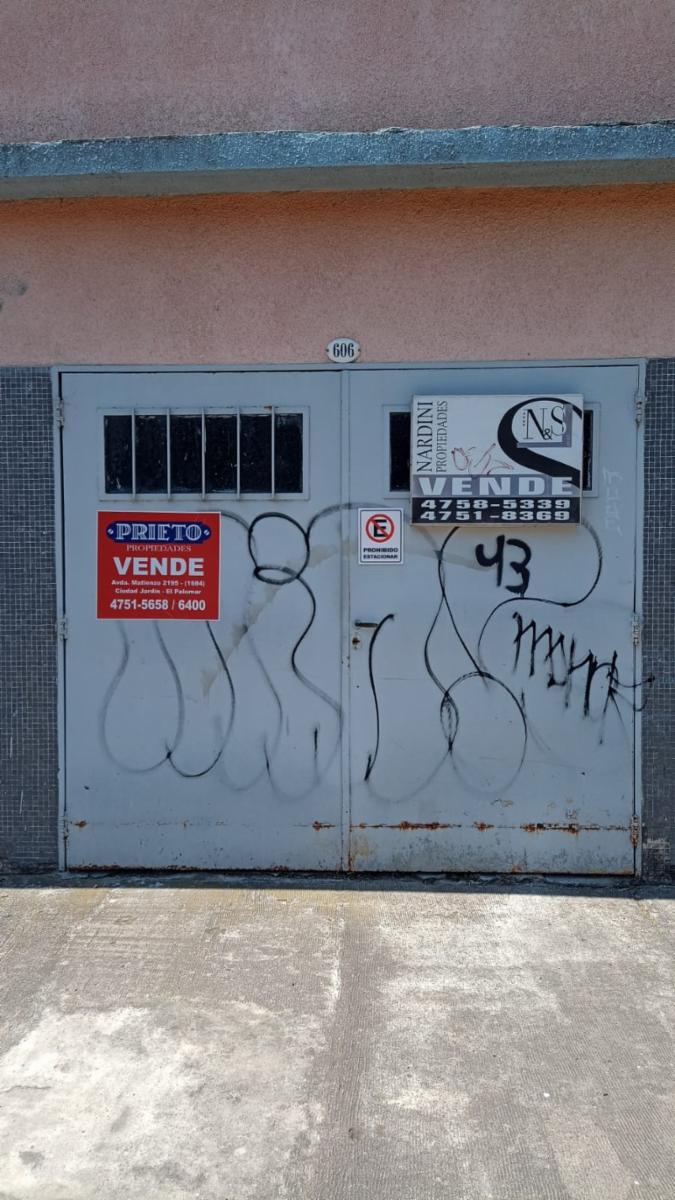 Se vende cochera en Ciudad Jardin