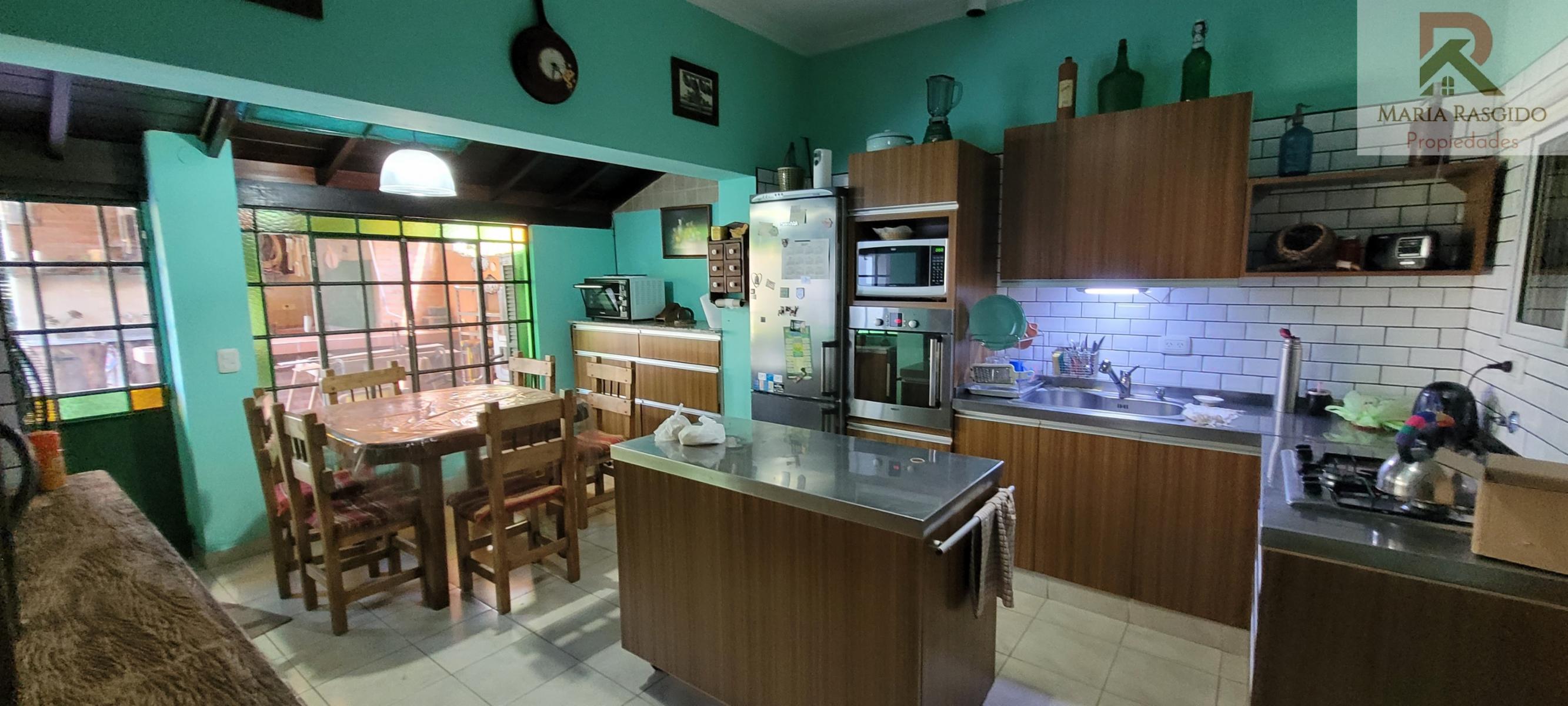 Dean Funes 700 · Morón — foto 6