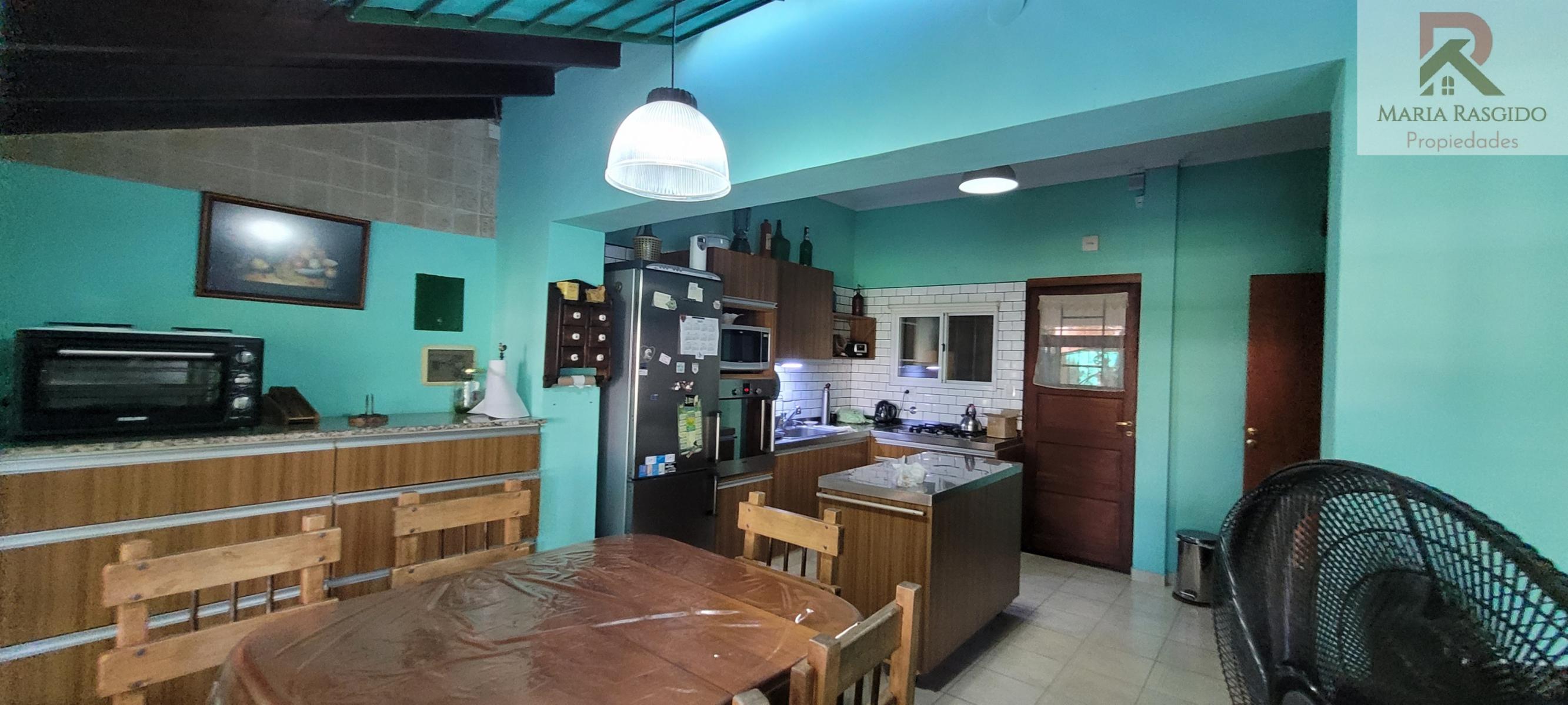 Dean Funes 700 · Morón — foto 7