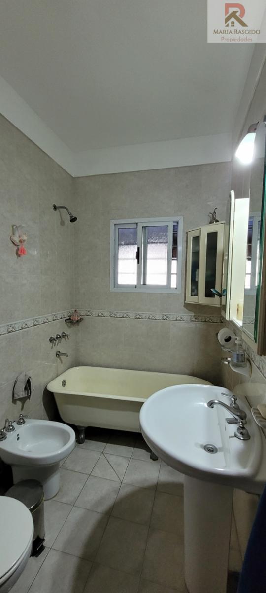Dean Funes 700 · Morón — foto 8