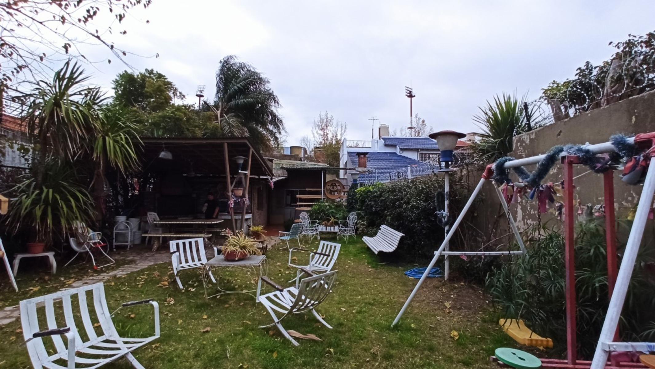 ESQUIU 2340 · Lanús — foto 11