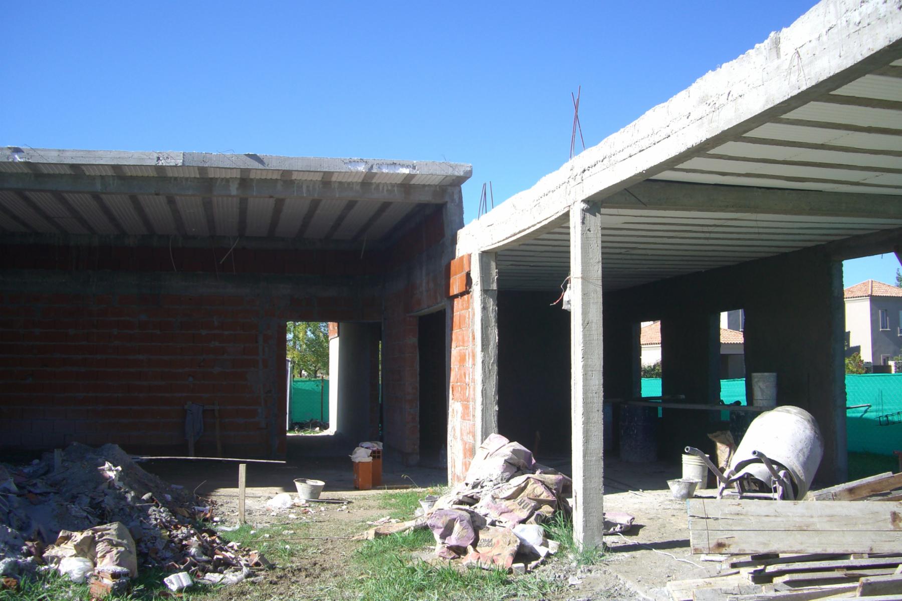 HARAS STA. MARIA - SECTOR LAS LOMAS - CASA EN VENTA · Escobar — foto 5