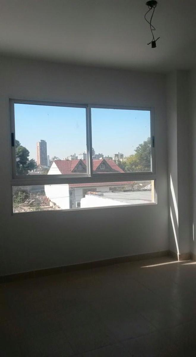 Rivera Indarte 300 · Morón — foto 10