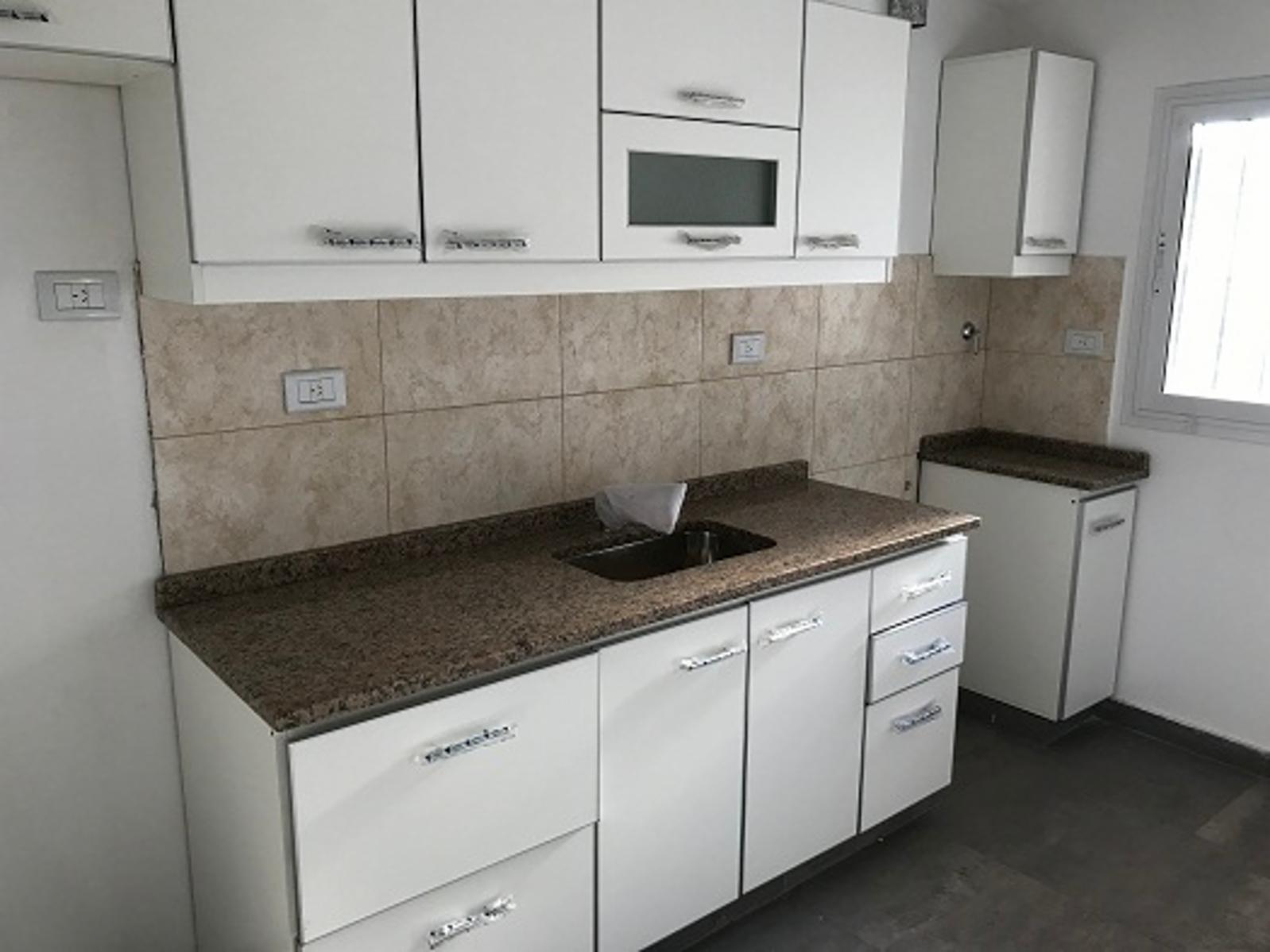 Intendente Corbalan 1400 · Moreno — foto 8