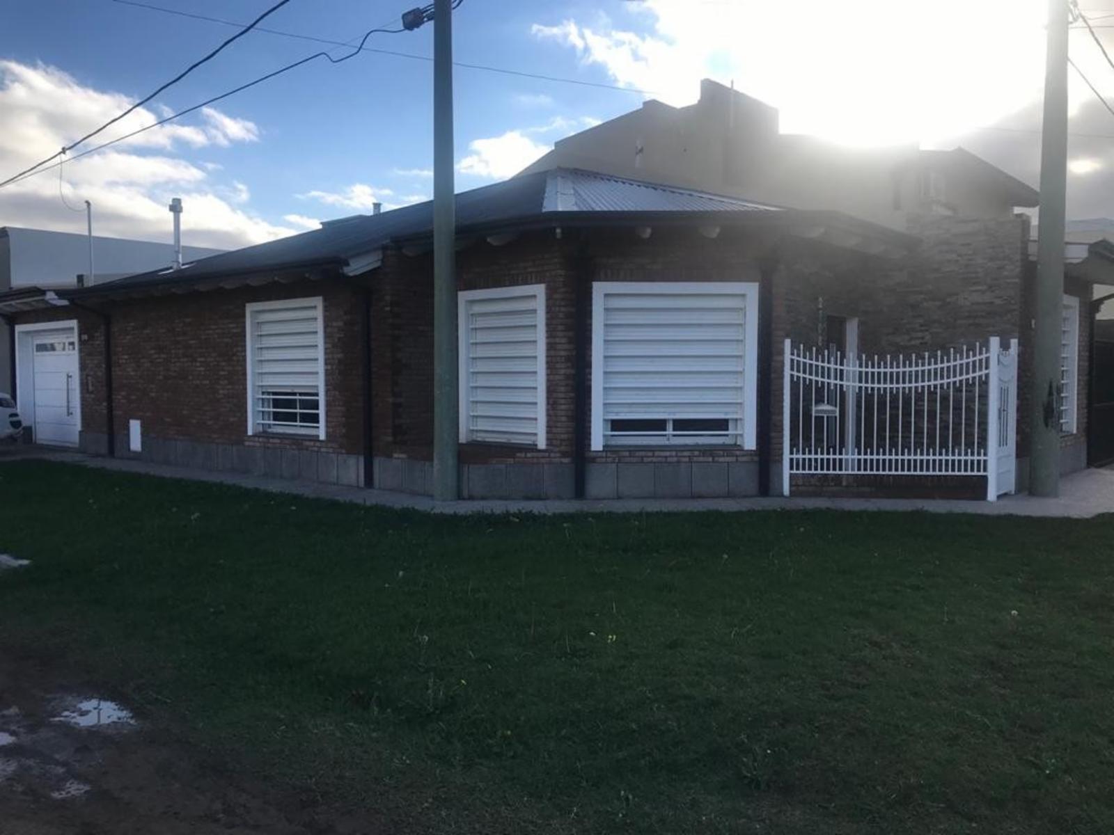 REPÚBLICA SIRIA 2708 · Bahia Blanca — foto 3