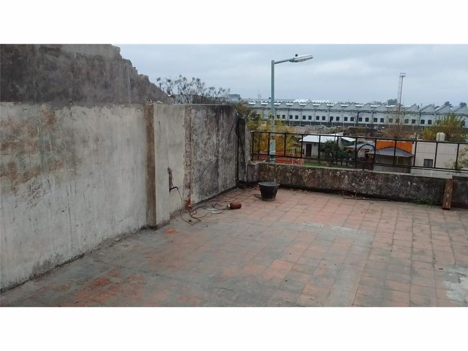 Av Rivadavia 17016 · Morón — foto 3