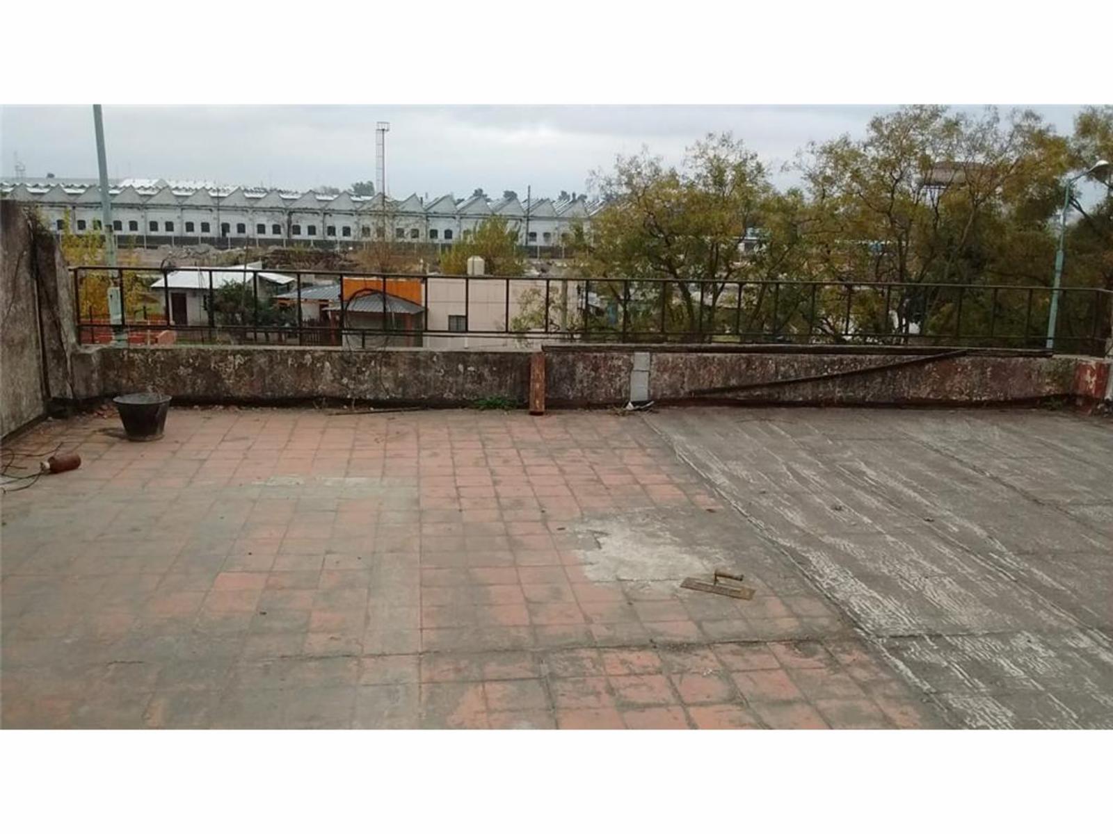 Av Rivadavia 17016 · Morón — foto 8