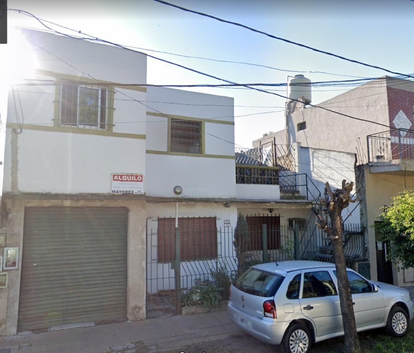 IDEAL INVERSOR PARA RENTA - 7 Deptos s/Lote propio 365m2 -  VILLA TESEI