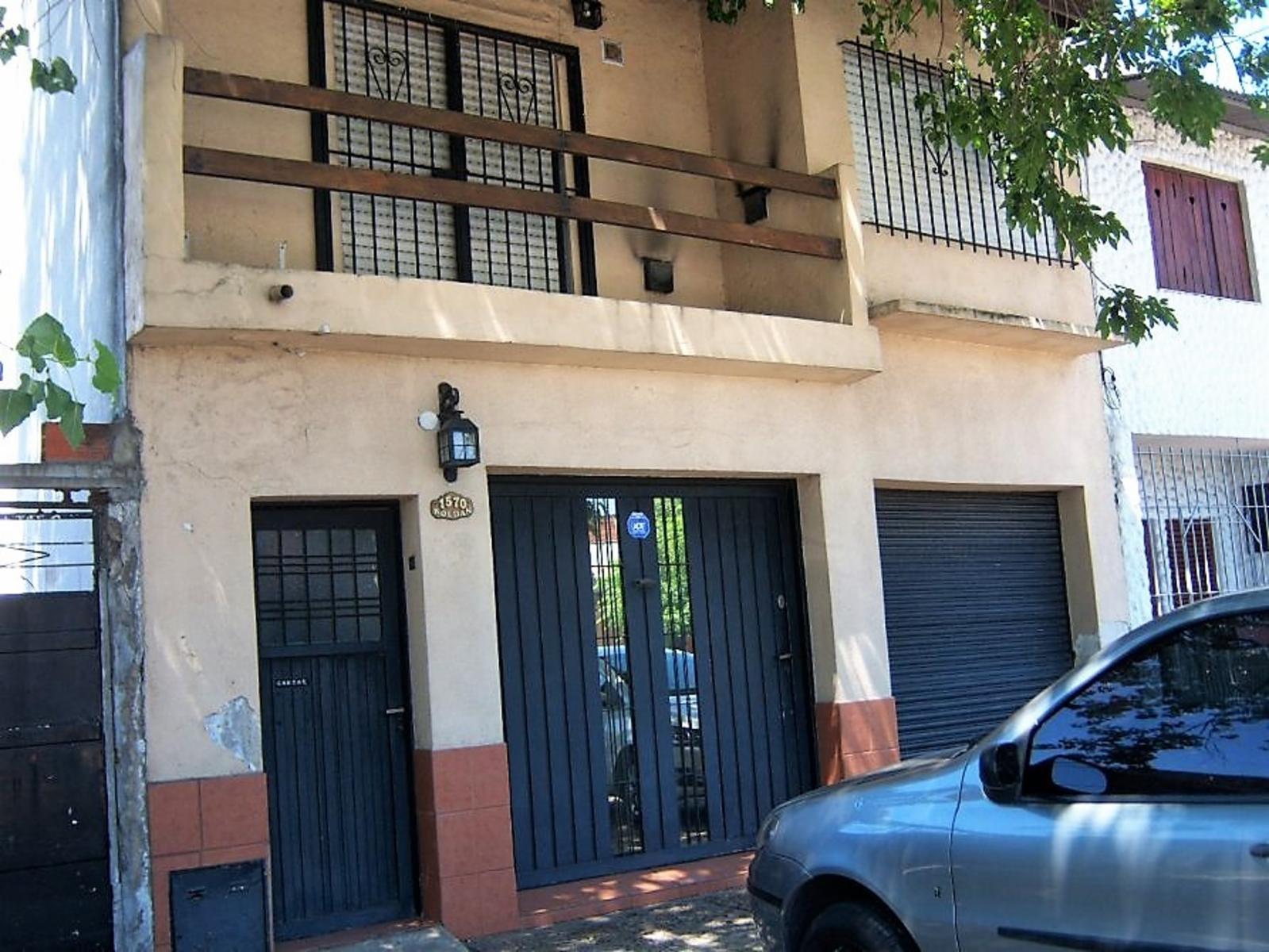 CHALET DOS PLANTAS 4 AMB C/ GARAGE /APTA CREDITO .