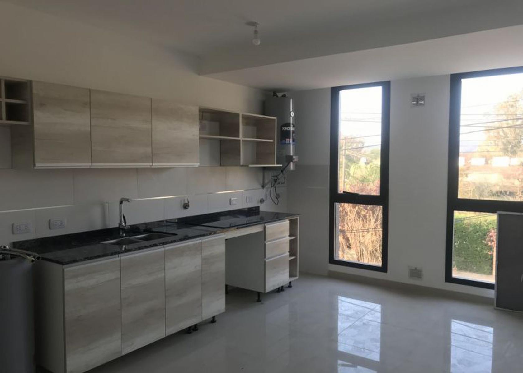 GOB. ALCORTA A METROS DEL LAGO · Punilla — foto 11
