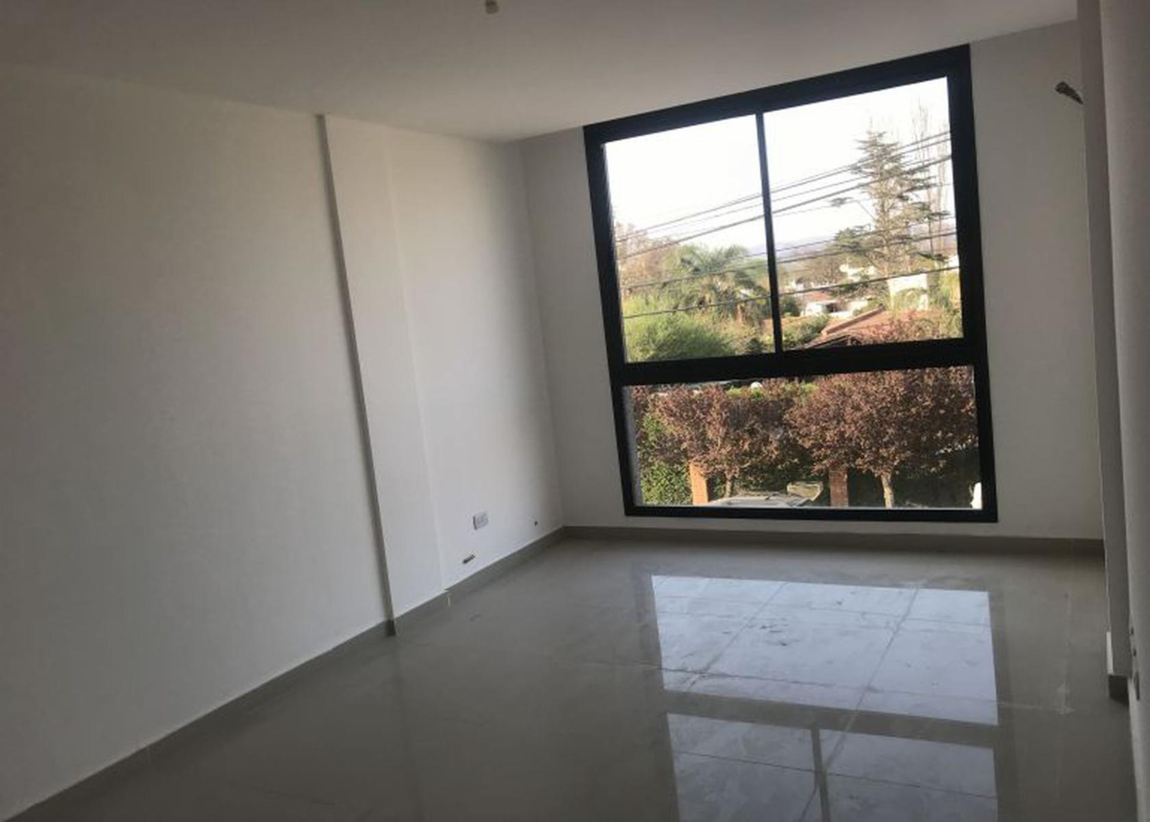 GOB. ALCORTA A METROS DEL LAGO · Punilla — foto 7